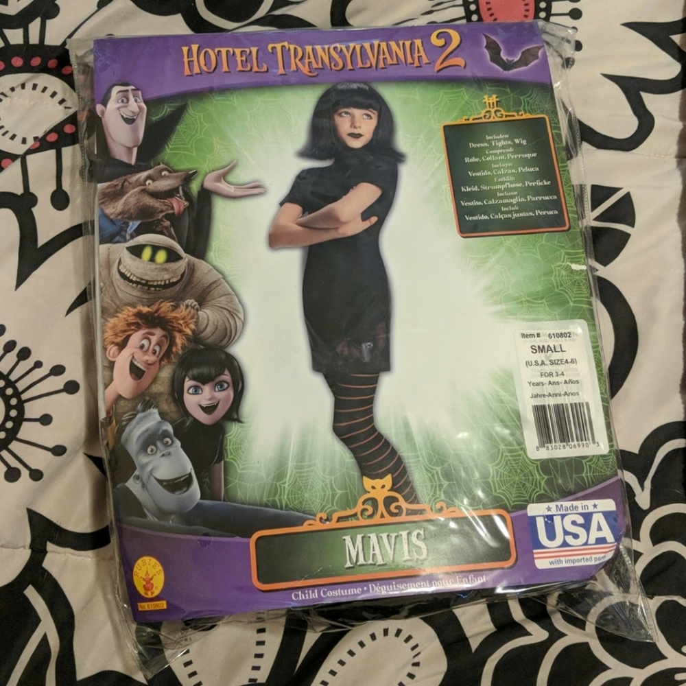 Mavis Costume